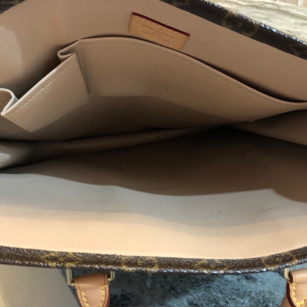 LOUIS VUITTON Sac Plat Tote - Picture 5 of 16
